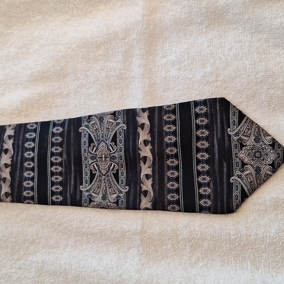 The Arrow Company Est.1851 Navy Blue Grey Pattern Striped Unique Design #27 - Picture 2 of 5